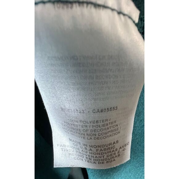 Nike Dri-Fit Athletic Green Short Sleeve V-Neck T-Shirt - Picture 3 of 5